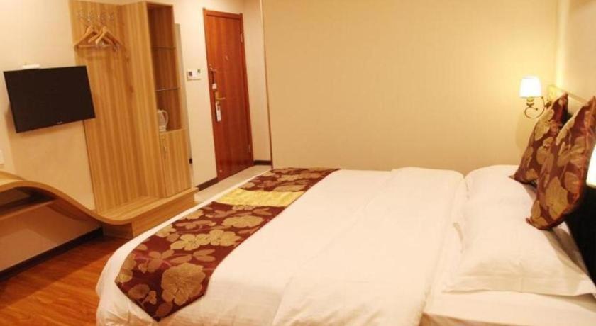 Greentree Alliance Yichang East Yichang Station Hotel Exterior foto