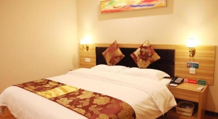 Greentree Alliance Yichang East Yichang Station Hotel Exterior foto